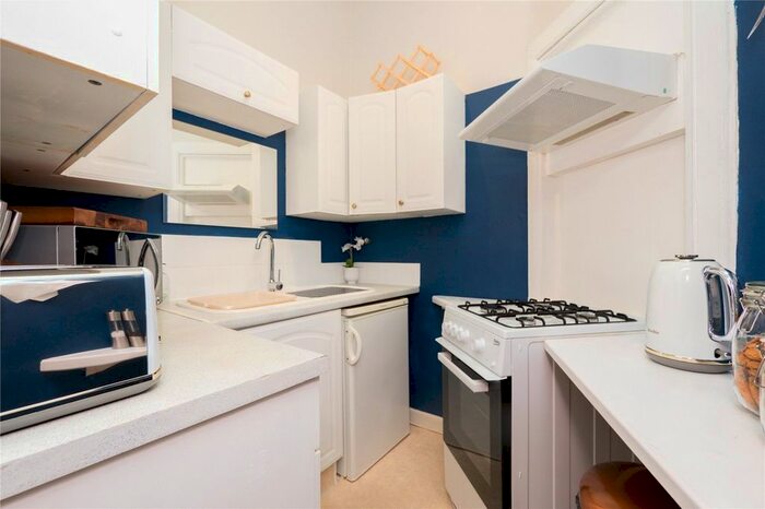 1 Bedroom Flat To Rent In Dean Park Street, Edinburgh, EH4