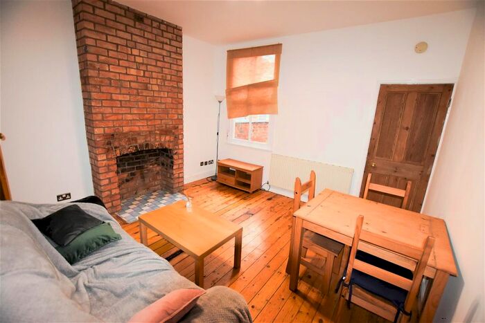 3 Bedroom Terraced House To Rent In Harrow Road, Leicester, LE3