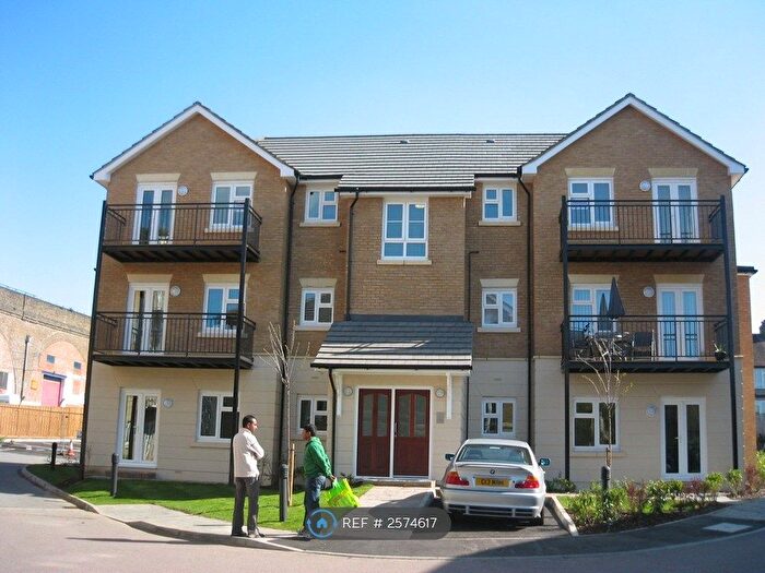 2 Bedroom Flat To Rent In Fentiman Way, Harrow, HA2