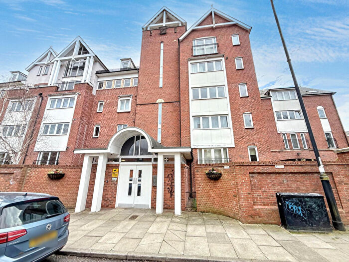 2 Bedroom Apartment To Rent In The Cloisters, Ashbrooke, Sunderland, Tyne And Wear, SR2