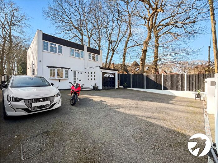 4 Bedroom Detached House To Rent In Dargets Road, Chatham, Kent, ME5