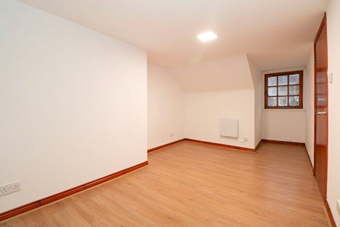 1 Bedroom Flat To Rent In Crichton Street, City Centre, Dundee, DD1