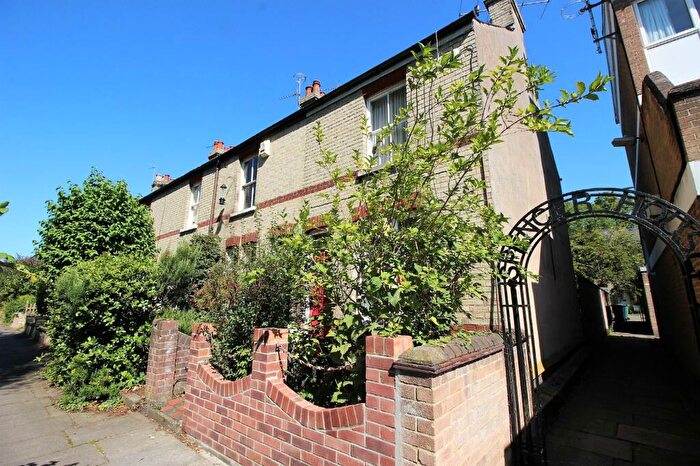 2 Bedroom End Of Terrace House To Rent In Bermuda Terrace, Cambridge, CB4