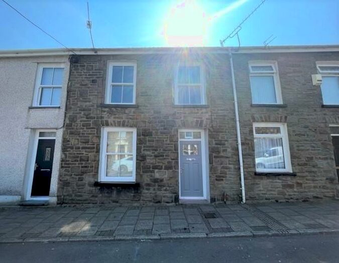 3 Bedroom House To Rent In Queen Street, Ton Pentre, Pentre, CF41