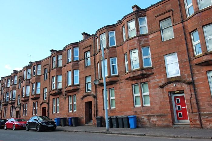 3 Bedroom Flat To Rent In Whitecrook Street, Clydebank, West Dunbartonshire, G81