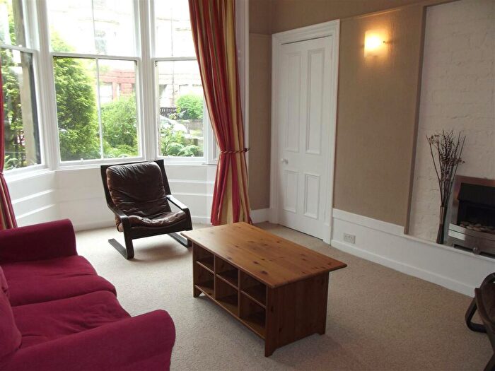 2 Bedroom Flat To Rent In Lawrence Street, Partick, G11