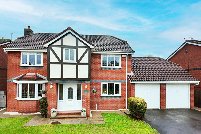 4 Bedroom Detached House For Sale In Whitebeam Close, Penwortham, PR1