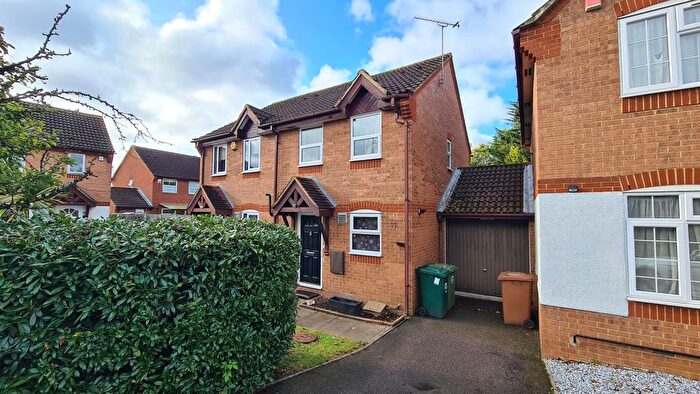 2 Bedroom Semi Detached House To Rent In Chesterton Drive, Staines, TW19