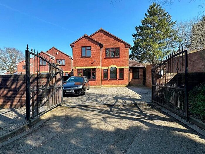 4 Bedroom House To Rent In Coulson Walk, Kingswood, BS15