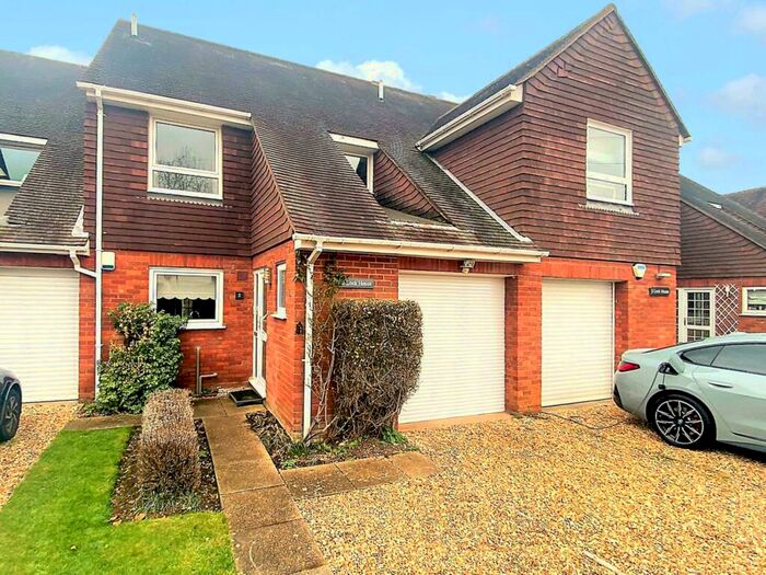 3 Bedroom Terraced House To Rent In Lock Road, Marlow, SL7