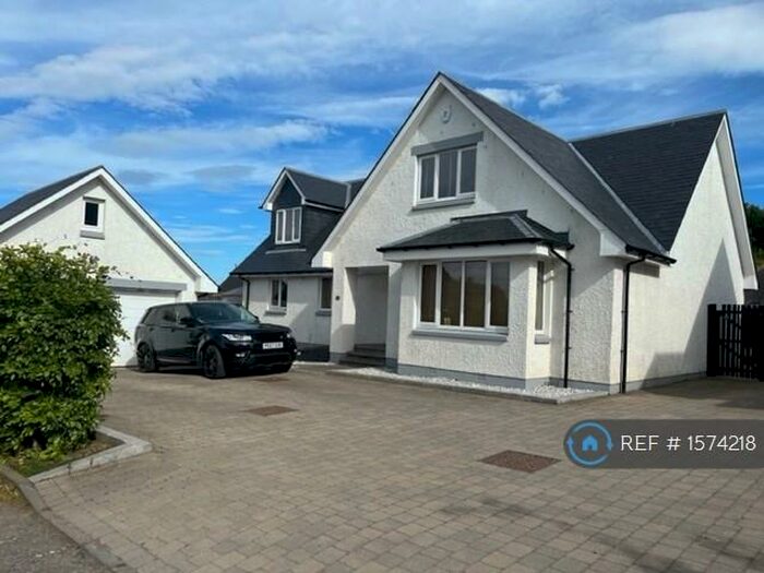 6 Bedroom Detached House To Rent In Letham Park, Pumpherston, Livingston, EH53