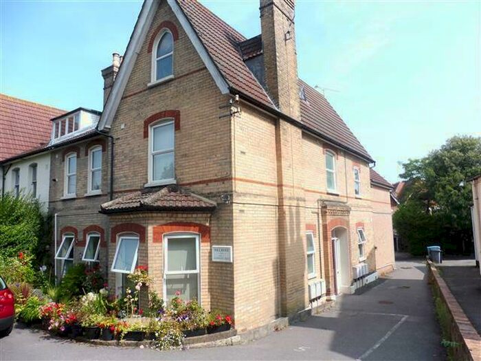 1 Bedroom Flat To Rent In Crescent Road, Bournemouth, BH2