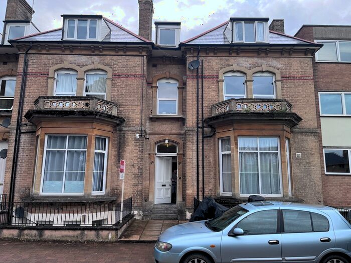 Studio To Rent In Trull Road, Taunton, TA1