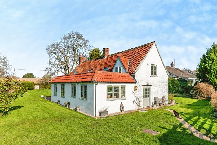 4 Bedroom Detached House For Sale In Scotland Lane, Axbridge, BS26