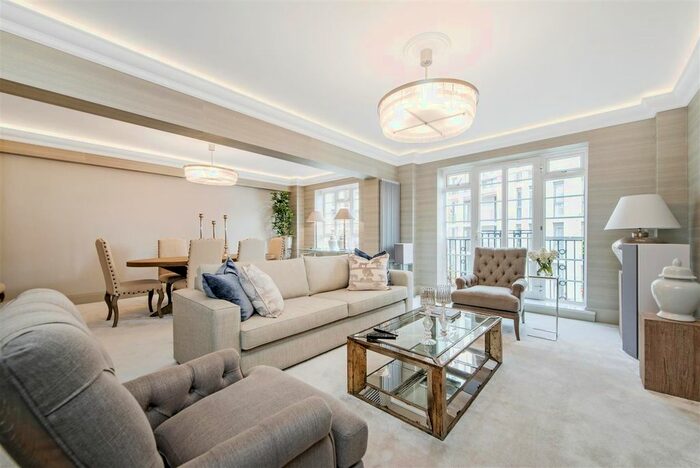 2 Bedroom Flat To Rent In Westminster Gardens, Marsham Street, Westminster, London, SW1P