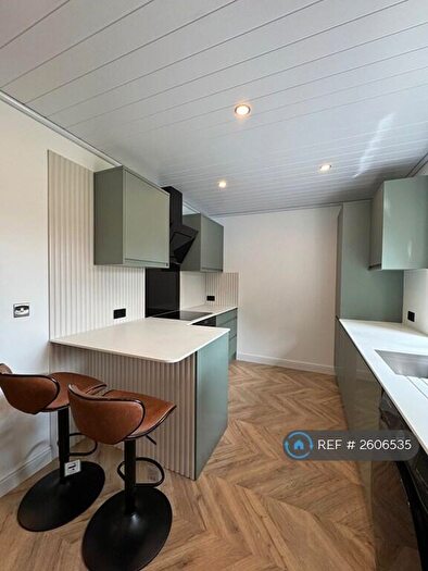 5 Bedroom Maisonette To Rent In Burchester Avenue, Headington, Oxford, OX3