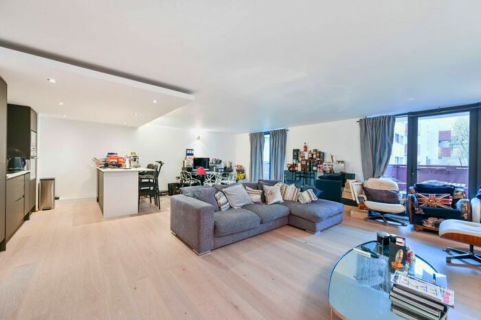 2 Bedroom Flat For Sale In Barlby Road, North Kensington, London, W10