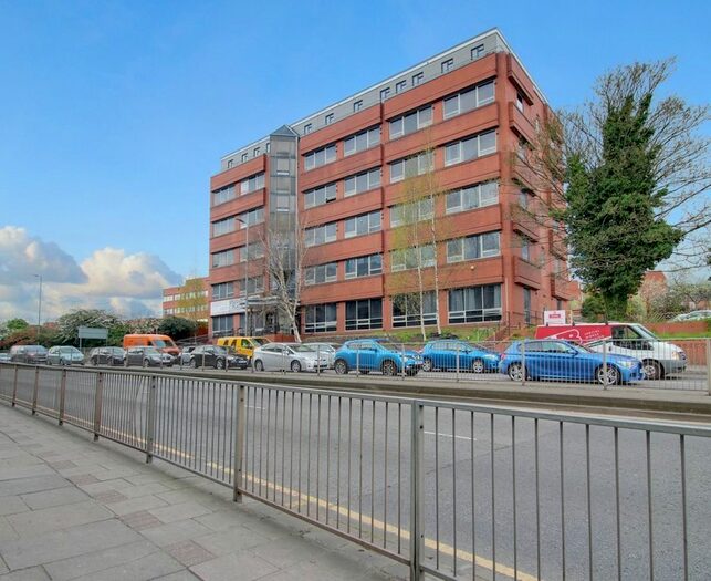 Studio To Rent In Stuart Street, Luton, LU1