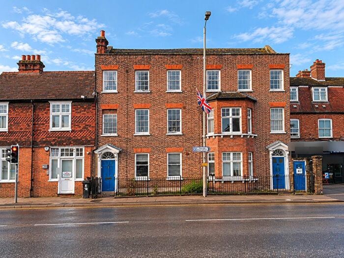 1 Bedroom Apartment To Rent In Sewardstone Road, Waltham Abbey, EN9