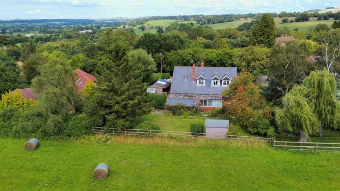 4 Bedroom Detached House For Sale In Pagnell Lane, Littleton Panell, SN10