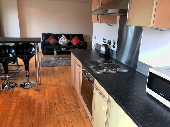 2 Bedroom Flat To Rent In Faroe, City Island, Gotts Road, Leeds LS12
