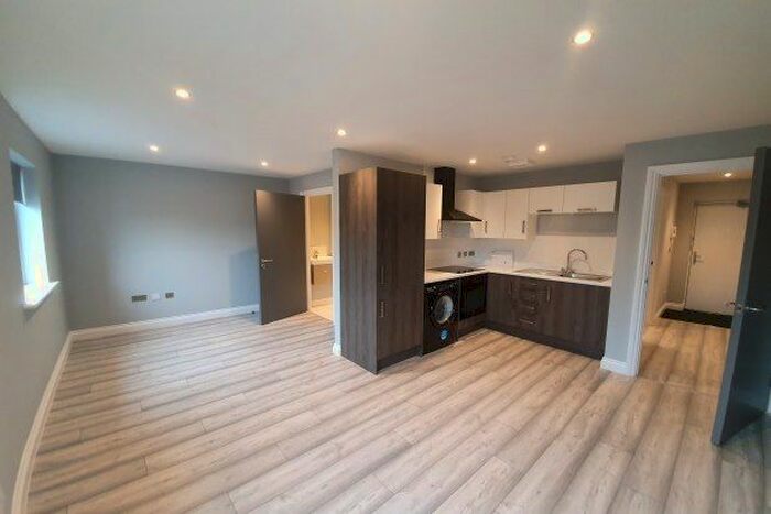 1 Bedroom Flat To Rent In 105 Cuthbert Bank Road, Sheffield S6