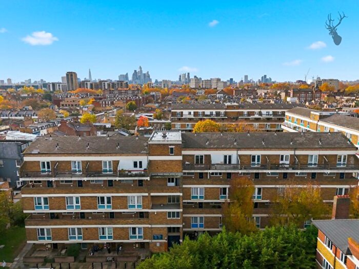 2 Bedroom Flat To Rent In Hitchin Square, Bow, E3