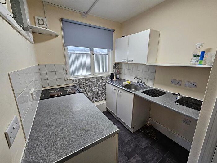 1 Bedroom Property To Rent In Brighton Road, Lancing, BN15