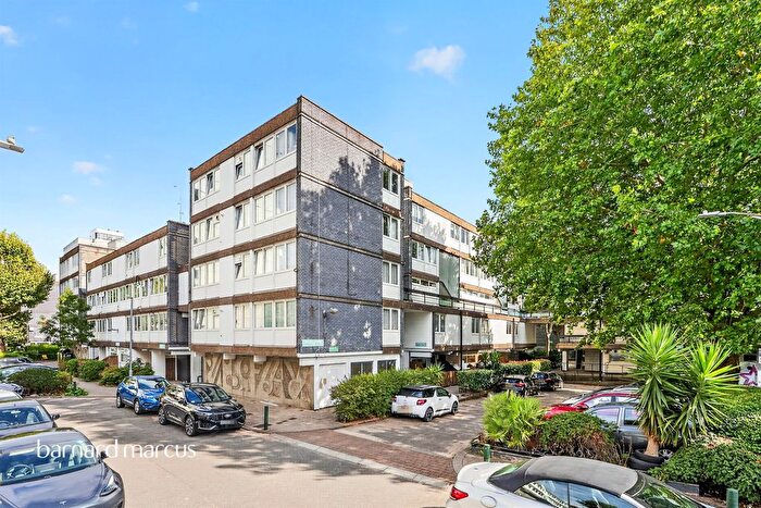 3 Bedroom Flat For Sale In Holliday Square, London, SW11