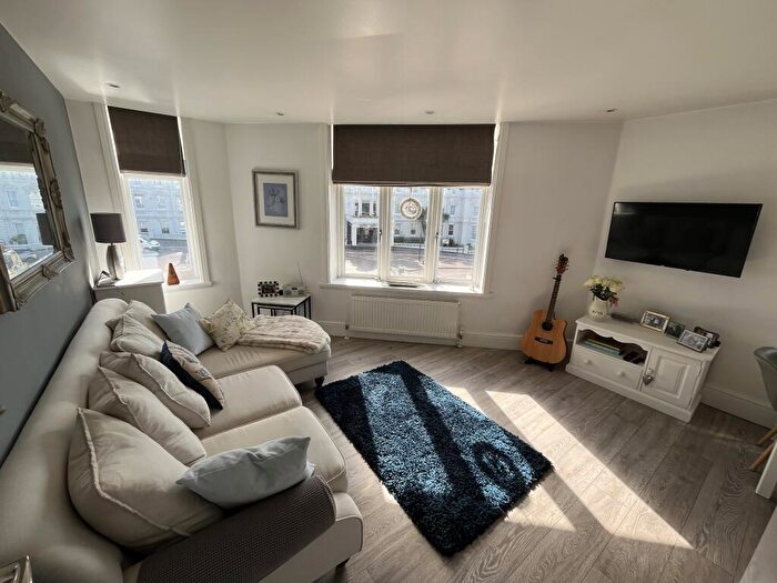 1 Bedroom Flat To Rent In Hinton Road, Bournemouth, BH1