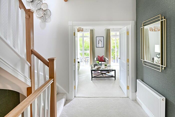 5 Bedroom Town House For Sale In Royal Terrace, Knights Quarter, Winchester, SO22