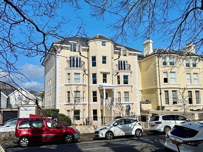 2 Bedroom Flat For Sale In Trinity Trees, Eastbourne, East Sussex, BN21