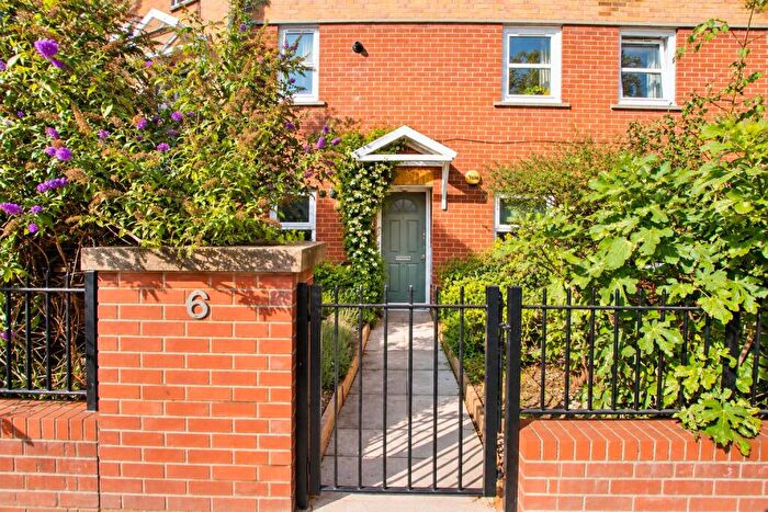 1 Bedroom Property To Rent In Yeats Court, Tynemouth Road, Tottenham, London, N15