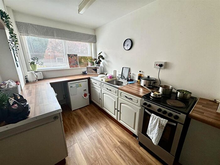 2 Bedroom Terraced House To Rent In Upperthorpe, Sheffield, S6