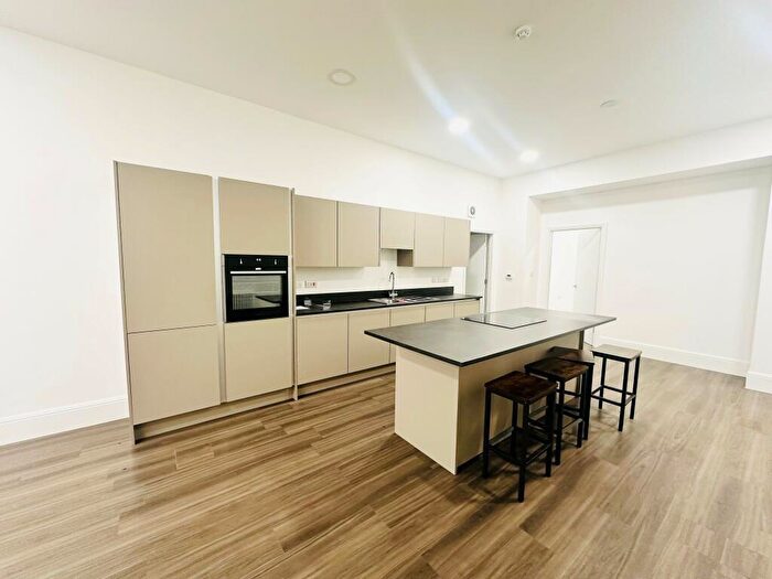 2 Bedroom Apartment To Rent In Sherwin House, Nottingham, NG1