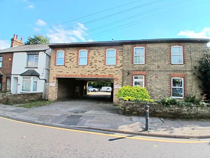 1 Bedroom Flat To Rent In Grove Road, Hitchin, SG5