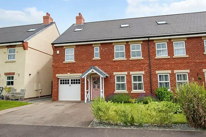 5 Bedroom Semi-Detached House For Sale In Merrybent Drive, Merrybent, Darlington, DL2