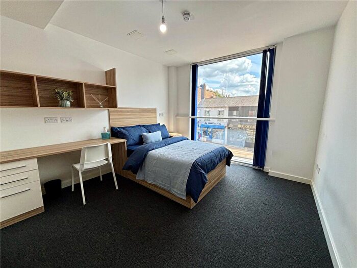 18 Bedroom Apartment To Rent In Wellingborough Road, Northampton, NN1