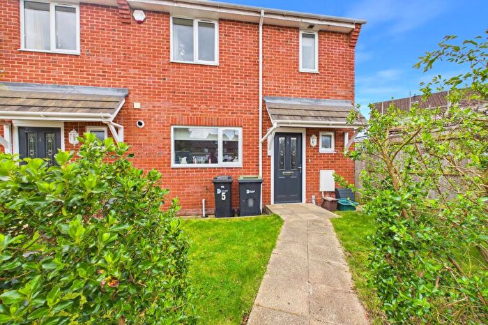 3 Bedroom End Of Terrace House For Sale In Rugby Way, Wimborne, Dorset, BH21
