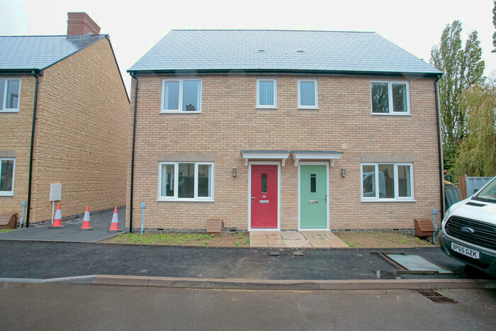 2 Bedroom Semi-Detached House To Rent In Spring Meadow, Witney, OX28