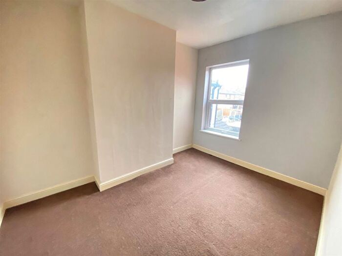 3 Bedroom Terraced House To Rent In St. Johns Road, Cannock, WS11