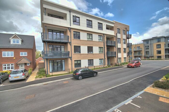 2 Bedroom Flat To Rent In Turner Crescent, Hauxton, Cambridge, CB22