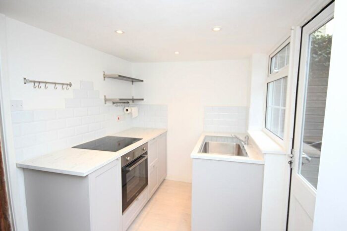 1 Bedroom Cottage To Rent In Dunstable Road, Flitwick, MK45