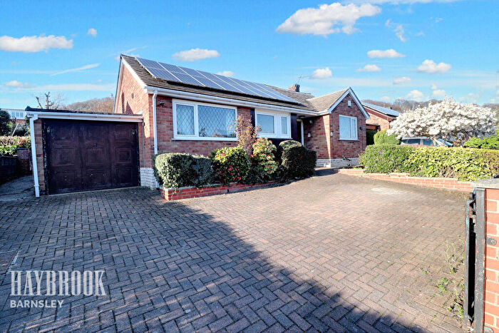 3 Bedroom Detached Bungalow For Sale In De Lacy Drive, Worsbrough, S70