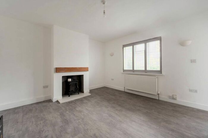 3 Bedroom Terraced House To Rent In Dickerage Road, New Malden, KT3