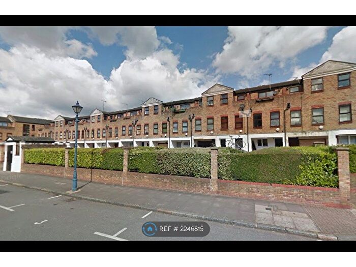 1 Bedroom Terraced House To Rent In Malmesbury Road, London, E3
