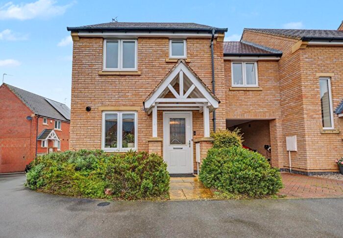 2 Bedroom End Of Terrace House For Sale In Wicket Close, Loughborough, LE11