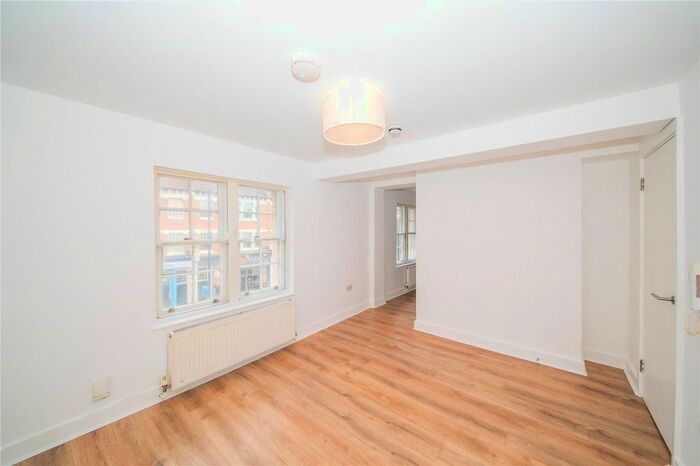 1 Bedroom Property To Rent In The Club House, TW1