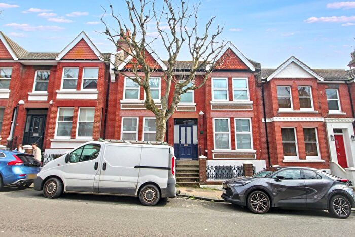 6 Bedroom Terraced House For Sale In St. James's Avenue, Brighton, BN2