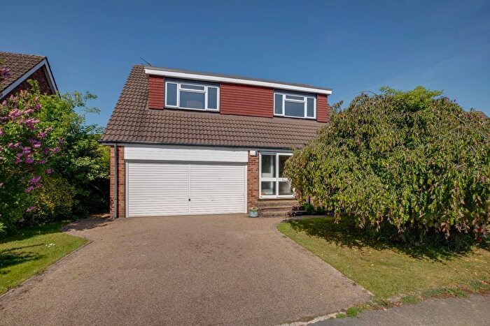 3 Bedroom Detached House For Sale In Chessfield Park, Little Chalfont, Buckinghamshire, HP6